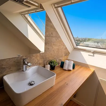 T2 Lumineux, Hypercentre Apartment